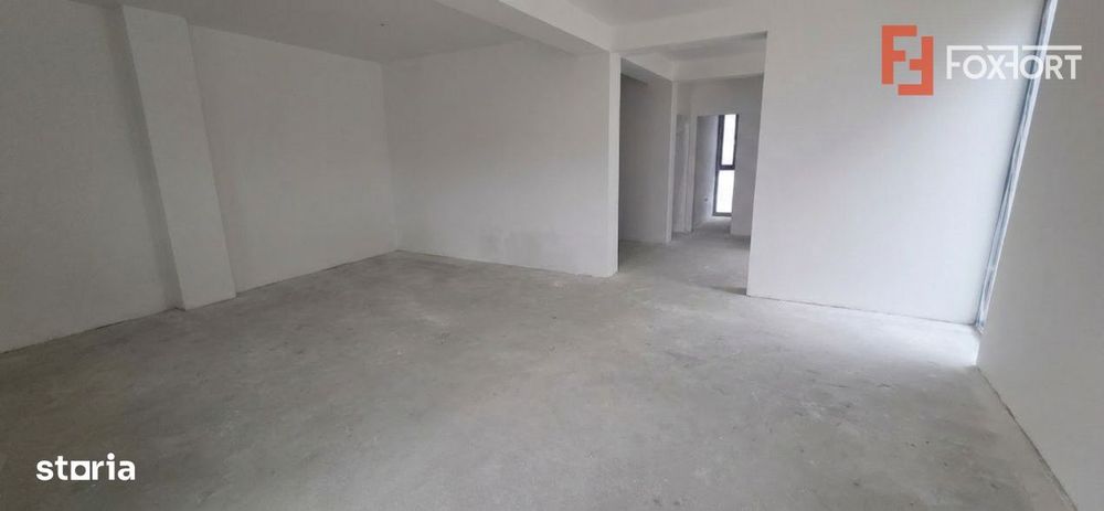 Duplex spatios cu 5 camere de vanzare, zona Mosnita Noua