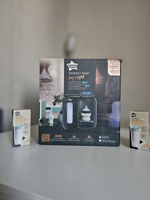 Tommee Tippee Електрически уред за приготвяне на адаптирано мляко