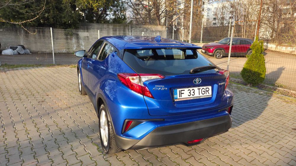 TOYOTA C-HR 2019 1.8 Hybrid
