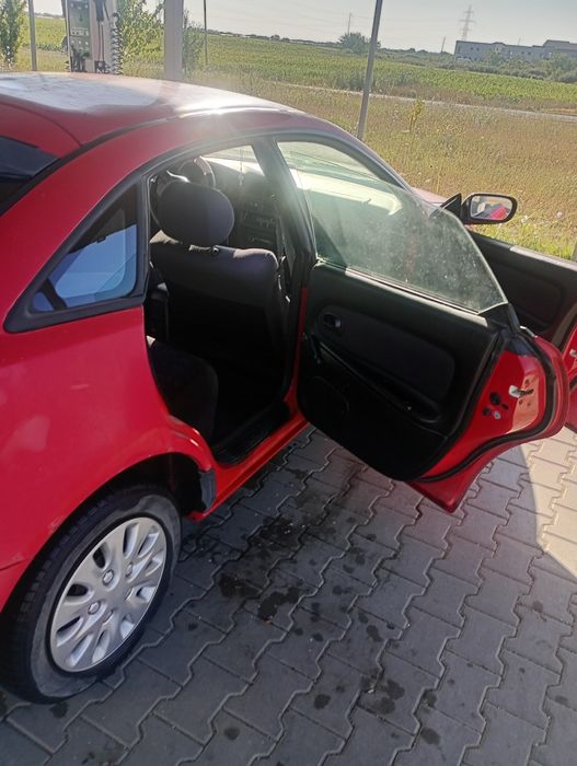 Mazda 323F 1.5 benzina,ITP valabil,580 euro