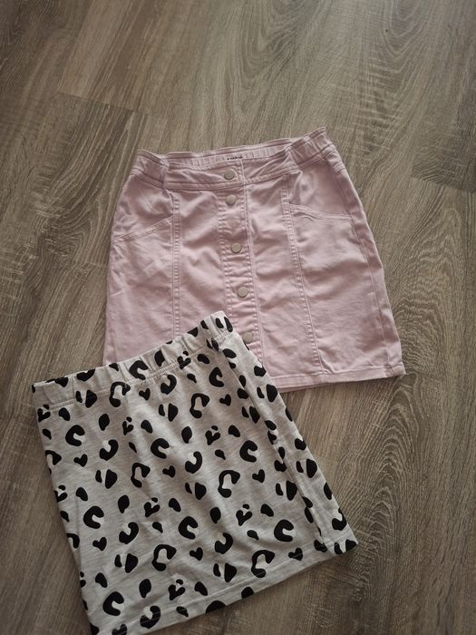 Два броя поли,рокличка и блузка