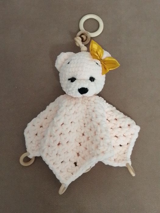 Вязание игрушки.