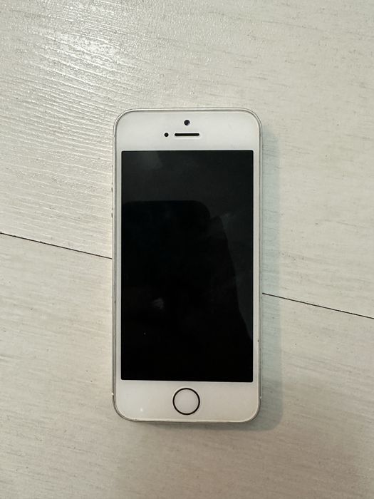 продается iphone 5c