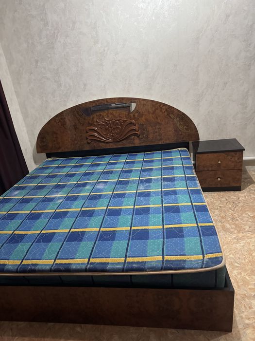 Спальня б/у в хорошем состоянии