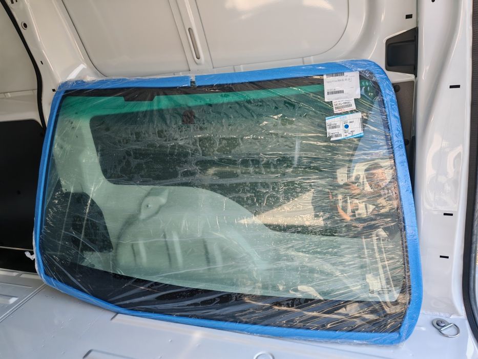 Parbriz original Toyota Hilux 2018- prezent