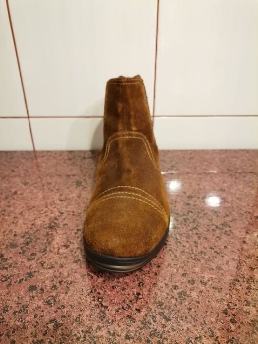 Велурени ботушки