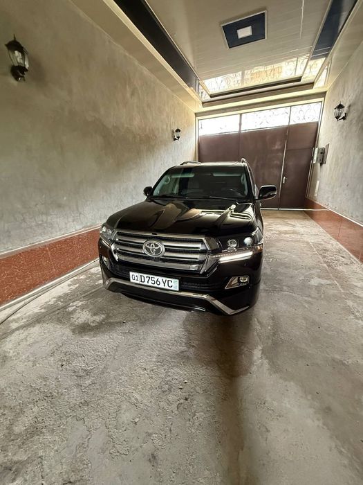 Tayota Land Cruiser 200 4.7 V8