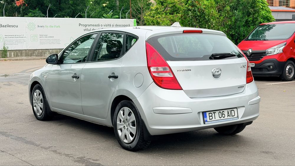 HYUNDAI i30 2008 — imagine 3