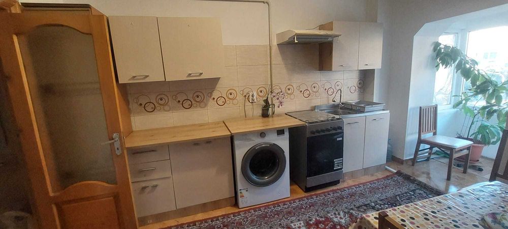 Închiriez apartament 2 camere decomandat – Centru, Bârlad