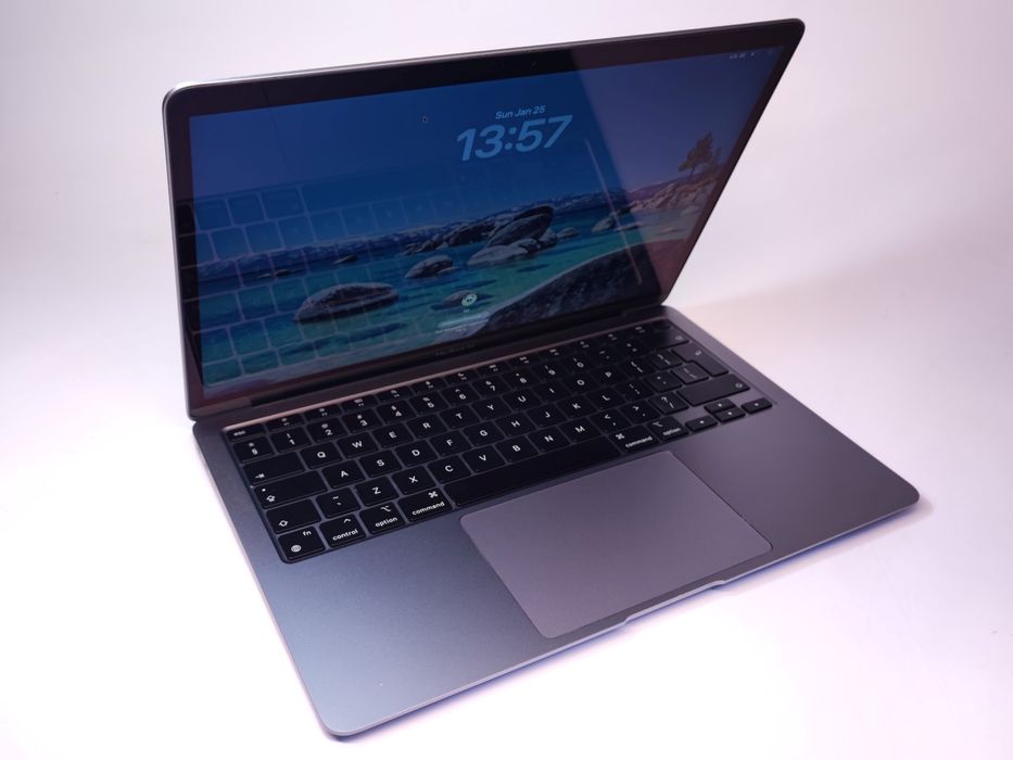 MacBook Air 13 2020 A2337 Apple M1 SSD256/8GB RAM | #D90604