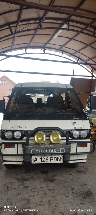 Mitsubishi Delica L300 4WD