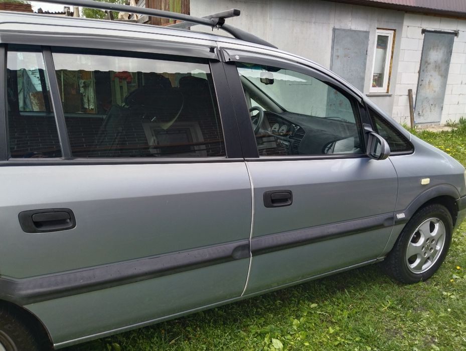 Продам Опель Зафира 2002 года