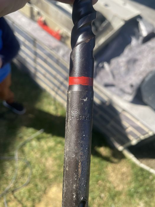 Burghiu hilti.