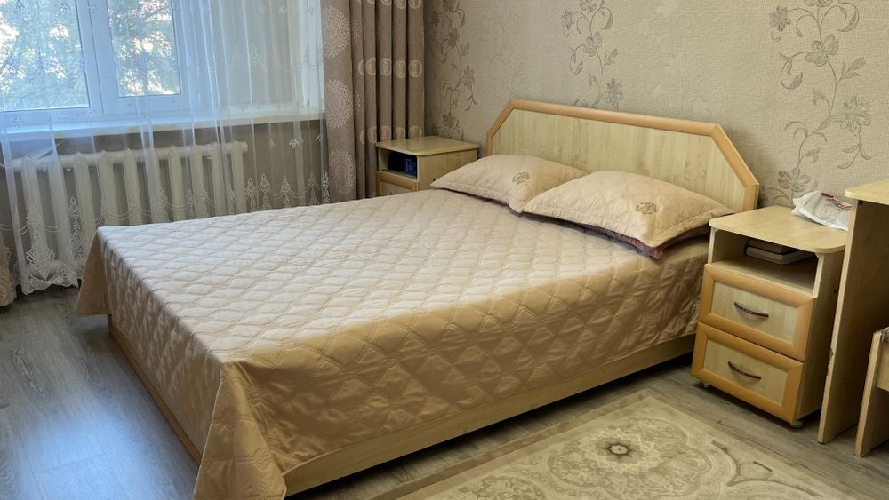 Спальный гарнитур