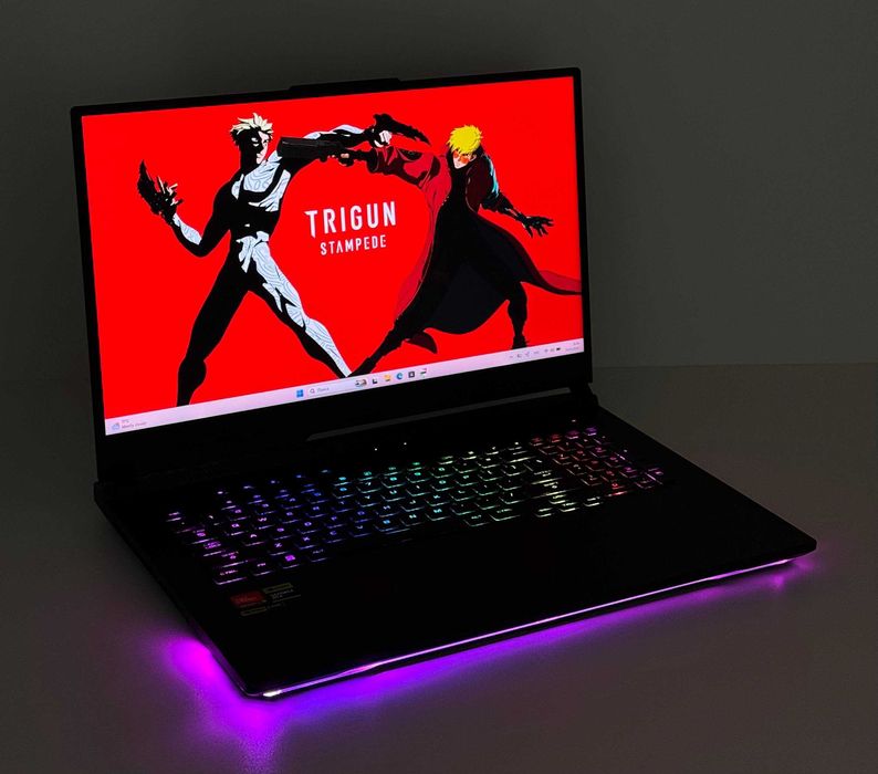 Asus ROG Strix Scar 17 — Ryzen 9 7945HX / RTX 4090 16GB / DDR5 32GB /