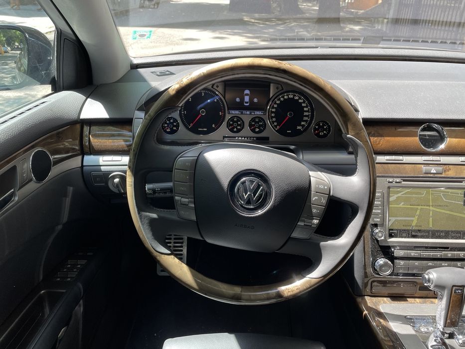Volkswagen Phaeton