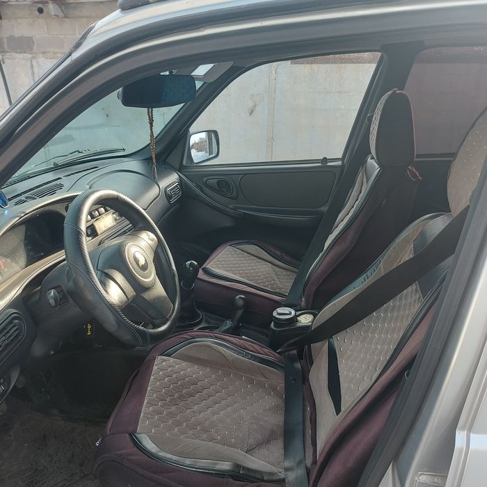 Продам Шевроле нива 2013 года