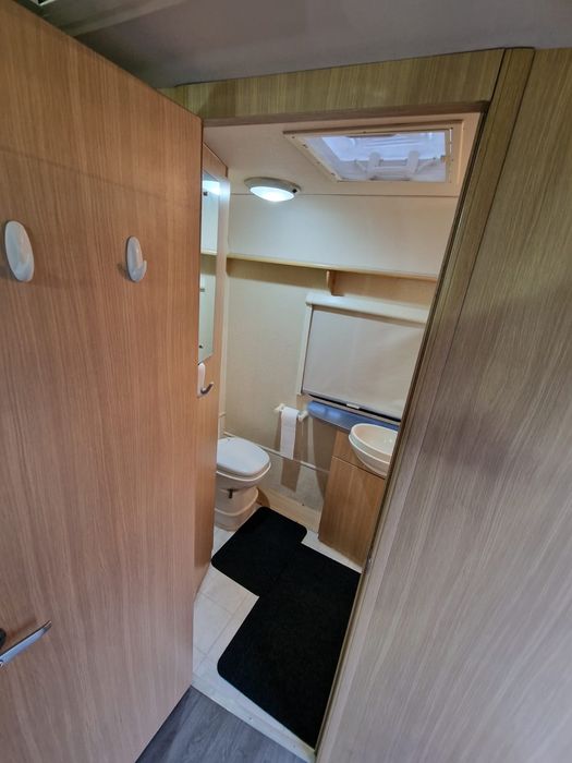 Vând Rulota model Compass Omega 524  2004 Cu nr roșii 3 lunii