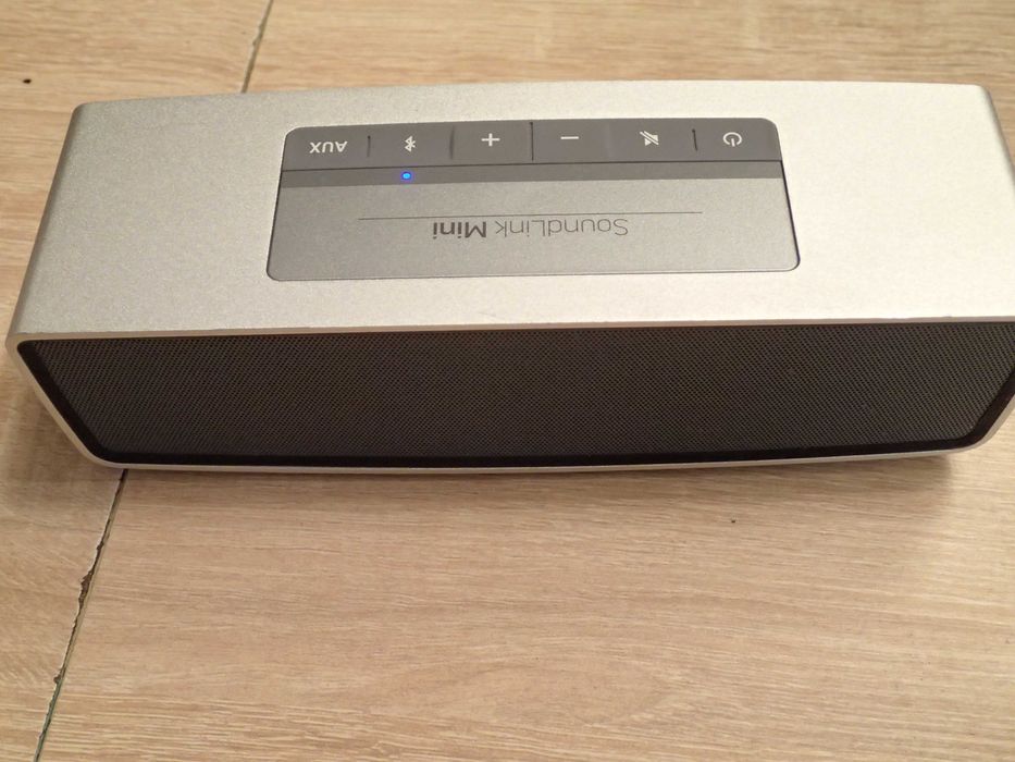 Boxa bluetooth Bose SoundLink Mini , originala in stare f. buna.
