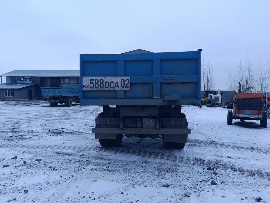 Самосвал боковал