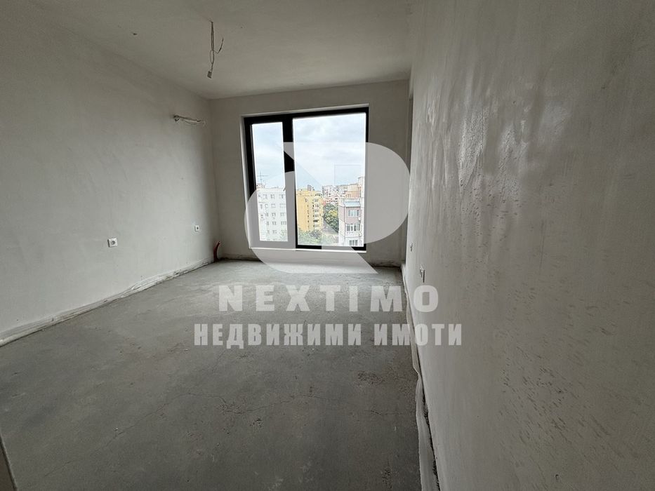 Продава се Тристаен апартамент в Пловдив, Тракия - 105 кв.м за 724 €/кв.м - Снимка #4