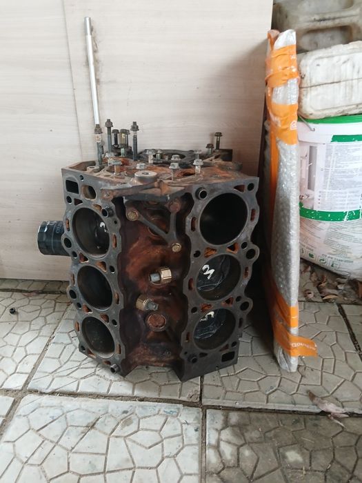 Матор  камри 10 запчасти 3vz