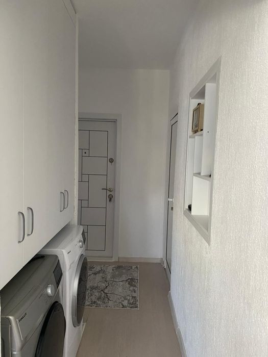 Продава се Тристаен апартамент в Сандански - 65 кв.м за 1077 €/кв.м - Снимка #2
