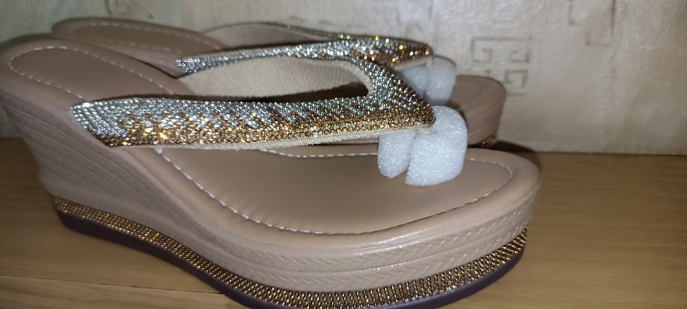 Женская обувь летняя