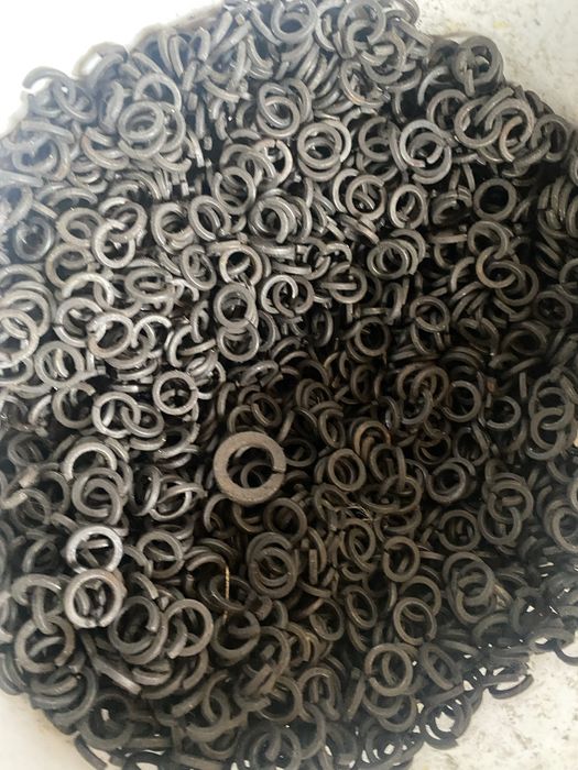 Болты гайки и прочее