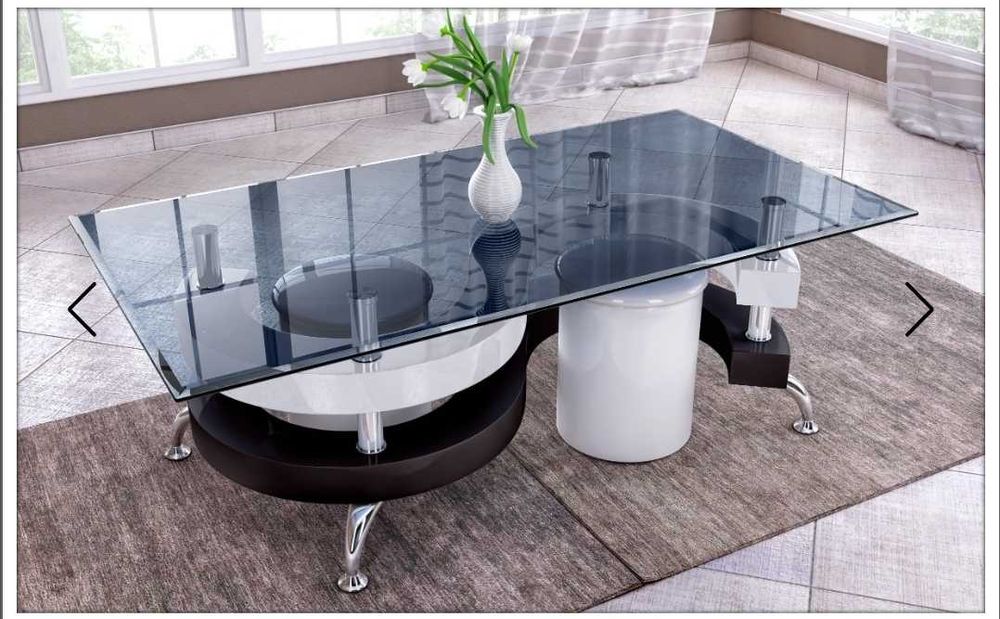 Холна маса+две табуретки