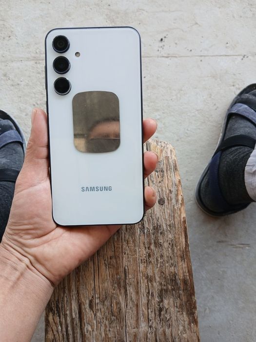 Самсунг А35 8/128