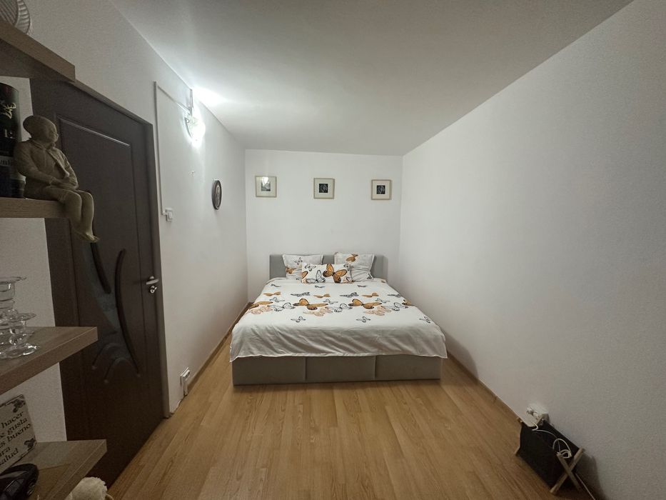 Vand apartament in zona centrala DN1A, Valenni de munte, etaj 2