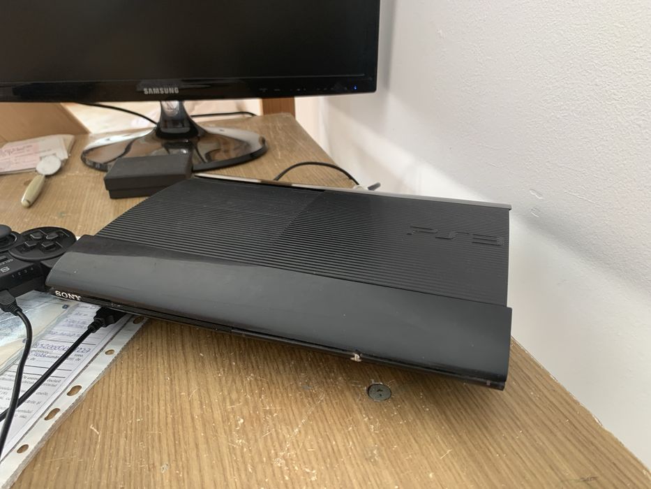 Vand ps3 modat 500gb