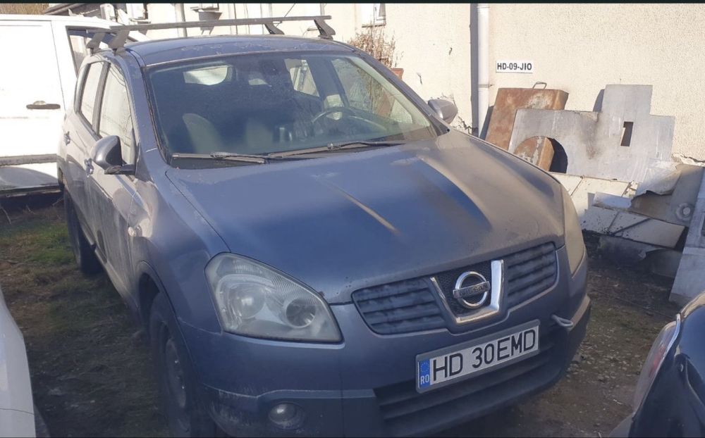 Vand sau dezmembrez Nissan Qashqai 2007 2.0