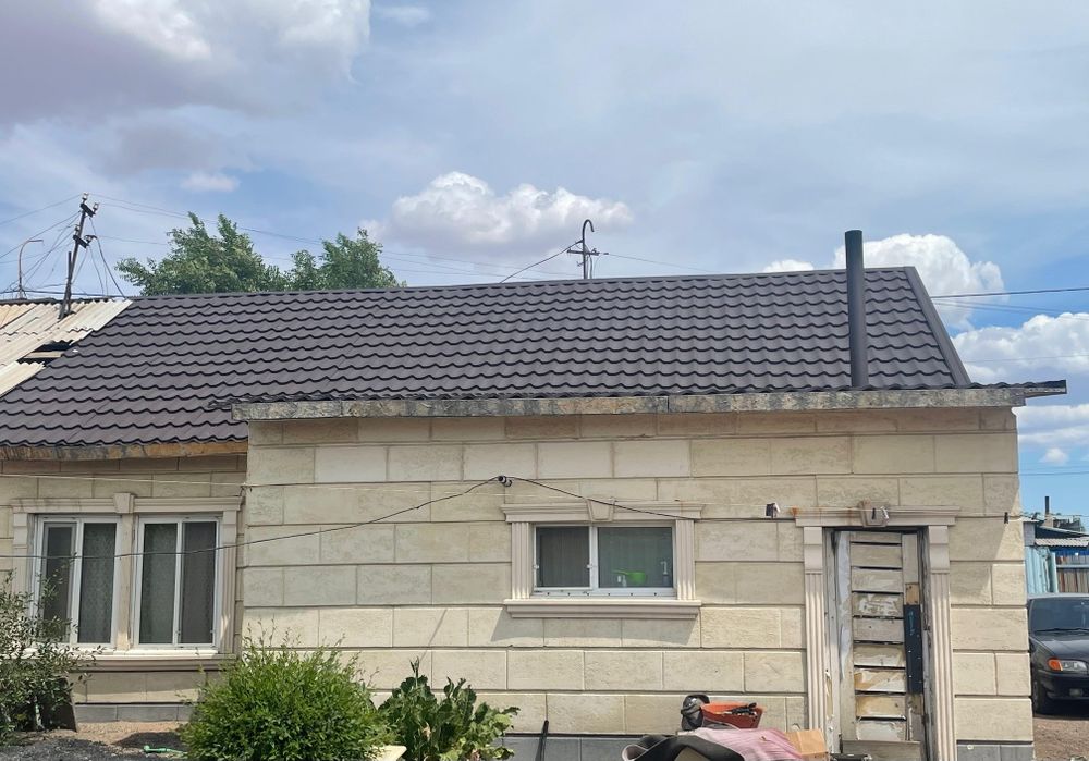 Продаётся пол дома