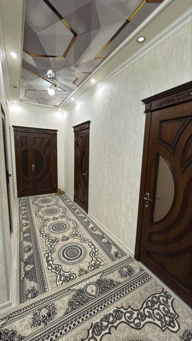 Уй сотилади. Новастройка.