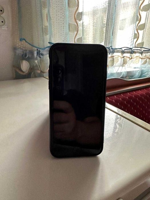IPhone 8 (64 гб) черный