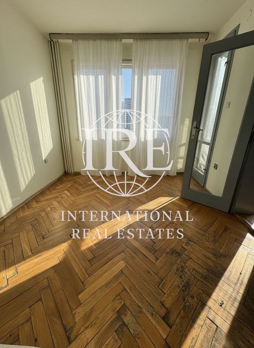 Продава се Четиристаен апартамент в Варна, Чайка - 107 кв.м за 1235 €/кв.м - Снимка #4