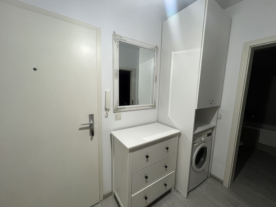 Garsoniera pers avantgarden LIBER REVELION SI CRACIUN