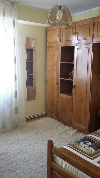 Vand mobila "TINERET" din stejar