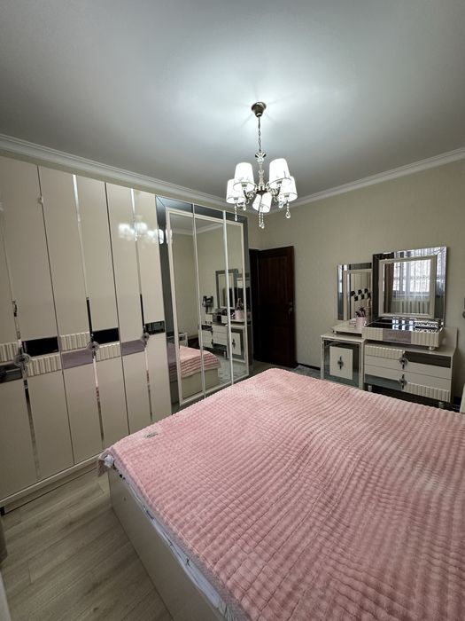 Спальный гарнитур