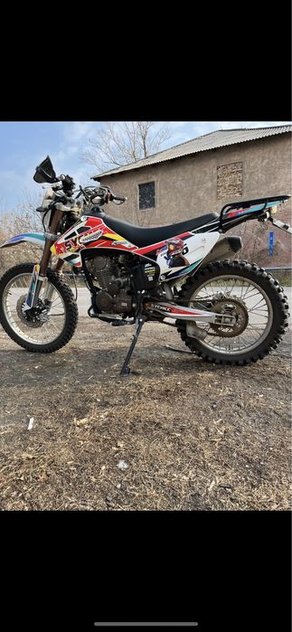 Продаю эндуро 06