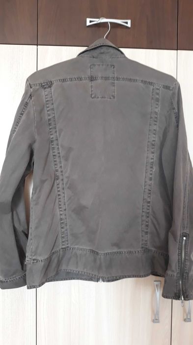 Jacheta anti vant, noua, mar. M