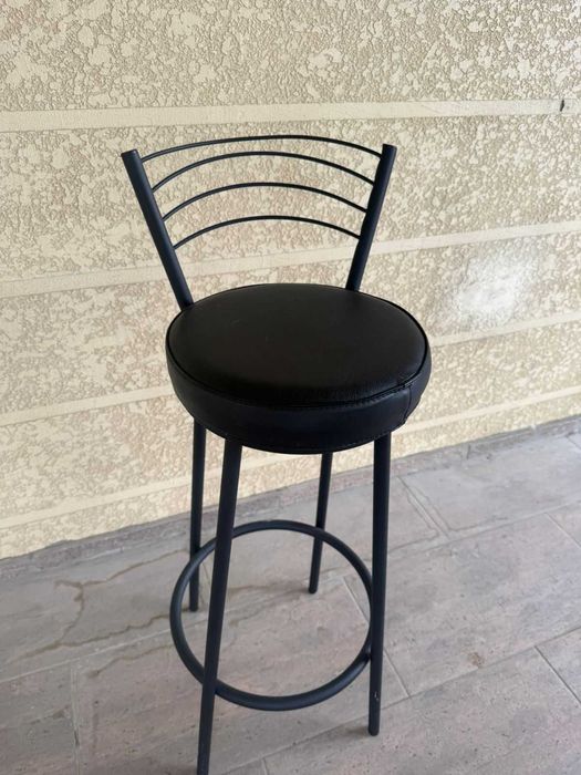 барное кресло кожанное