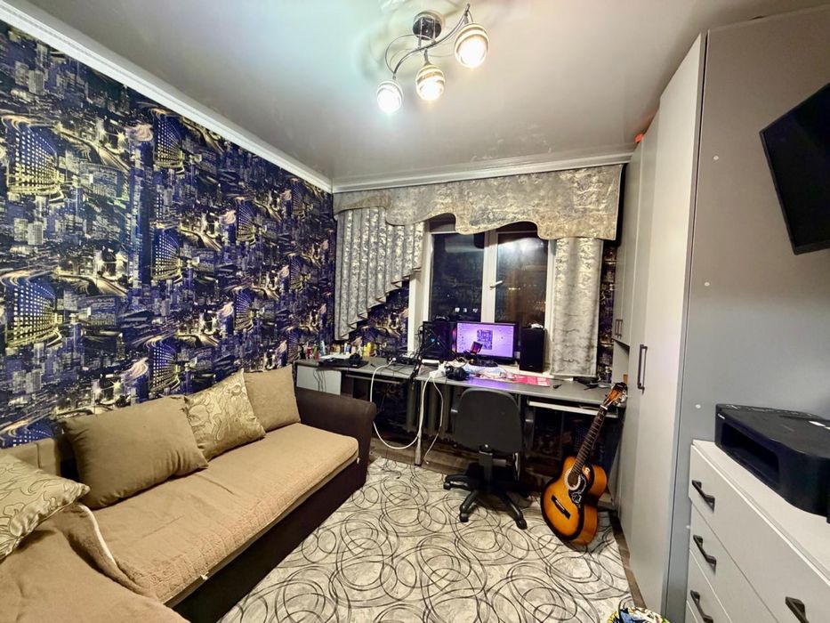 Продам 3 комн квартиру в районе КШГ