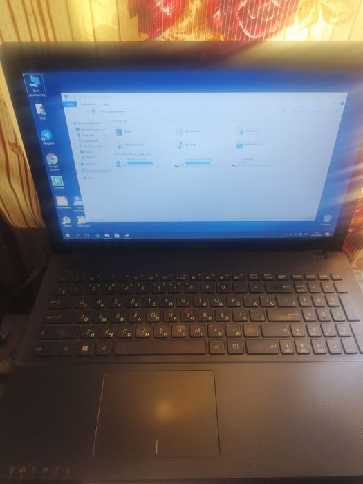 Ноутбук asus в идеальном состоянии с гарантией