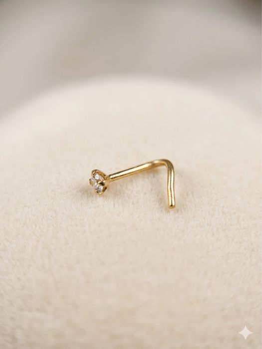 Золотая серьга в нос