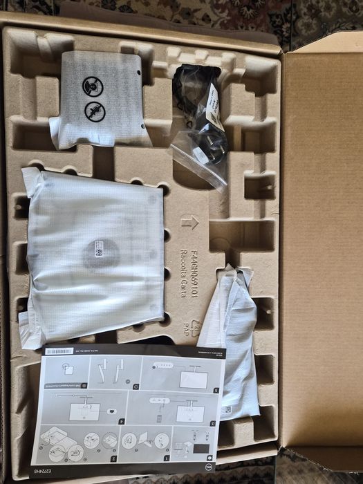 Монитор  Dell E2724HS