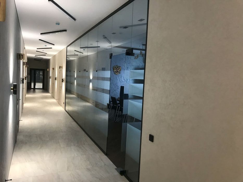 Стеклянный Джамбо формат перегородки