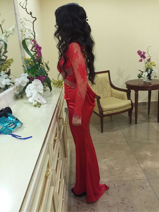 Вечернее платье